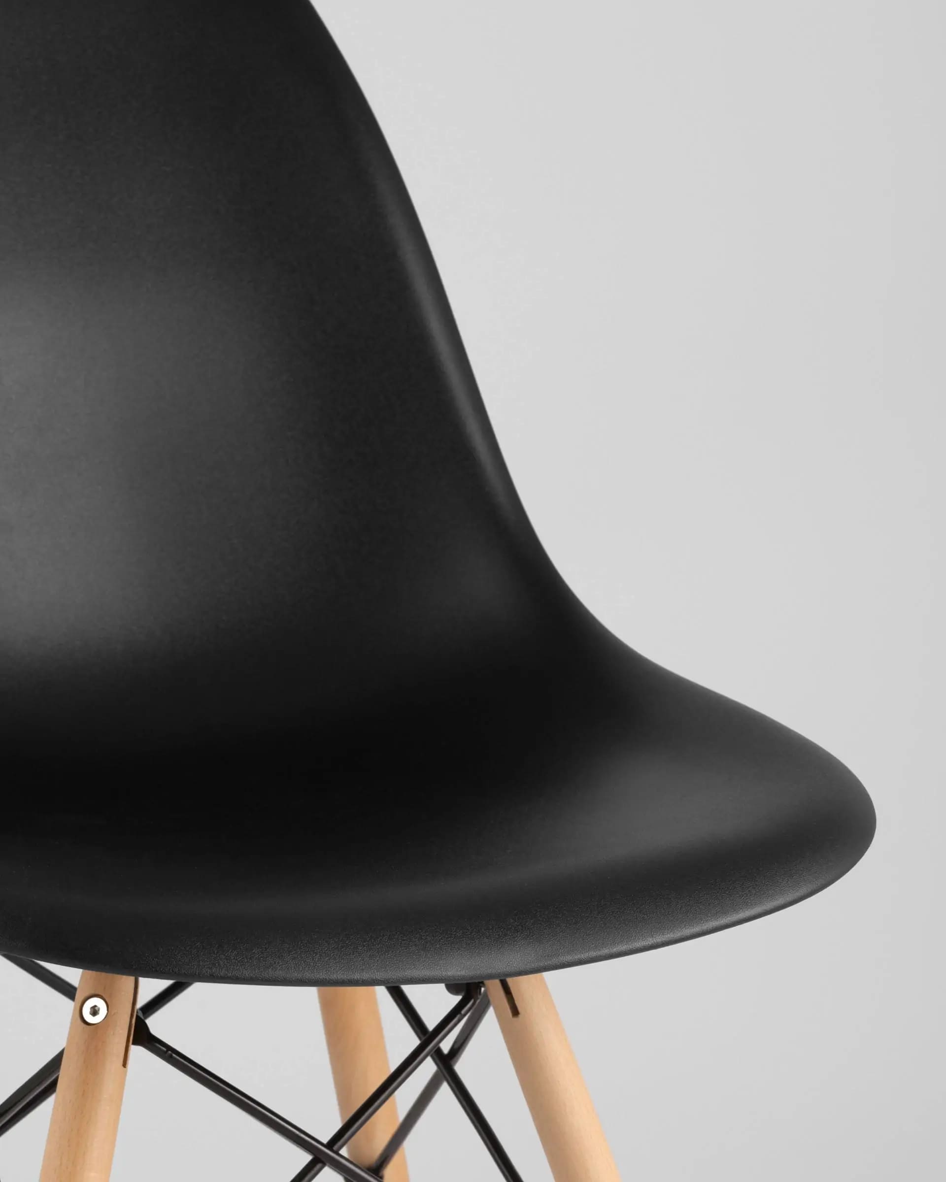 Стул Eames Style DSW черный