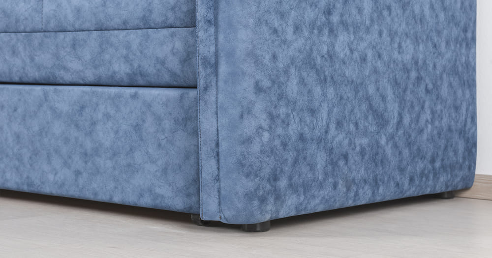 Прямой диван-кровать Виола 120, велюр темно-синий