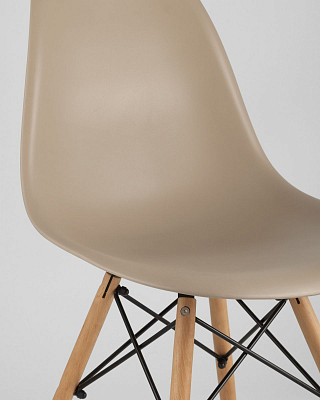 изображение Стул Eames DSW бежевый